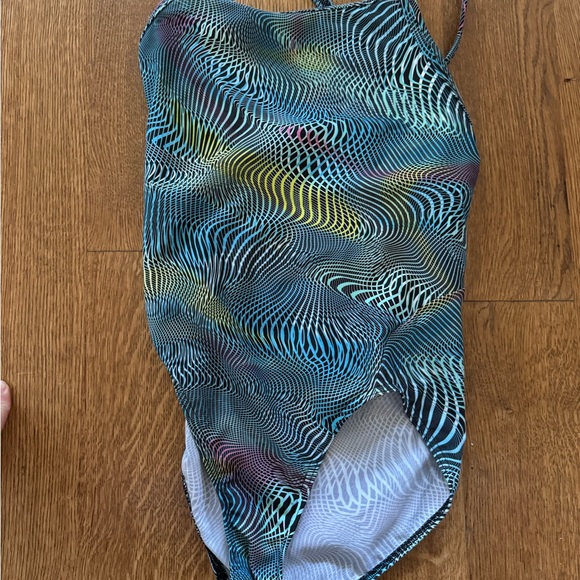 Funkita Ladies Diamond Back swimsuit- endurance fabric size 30 US, Aussie 8 - Picture 5 of 7